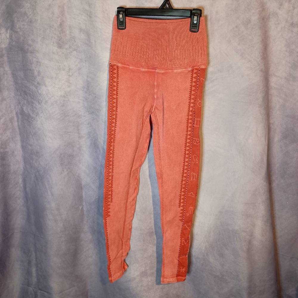 Avocado High Waist Zodiac Pink Seamless Leggings